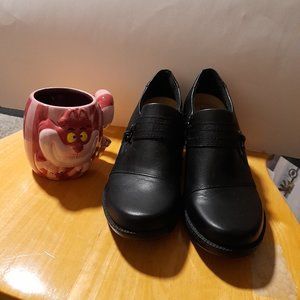 WOMEN'S EARTH ORIGINS WHEATON WINNIFRED BOOTS